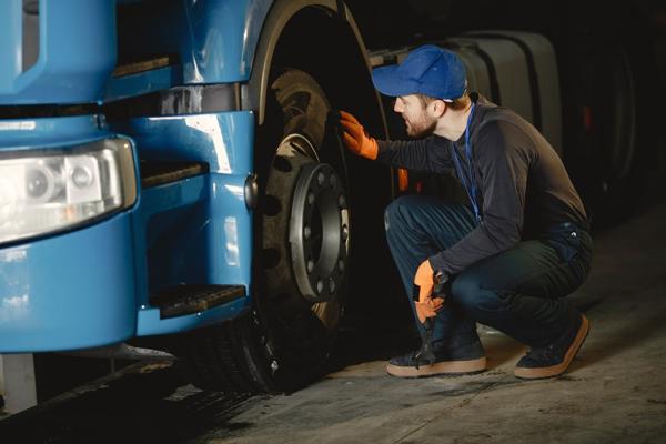 Heavy Duty Towing