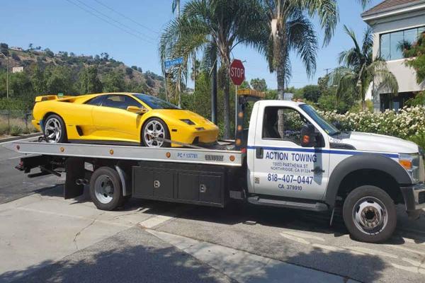SwiftTowTugs Car Towing